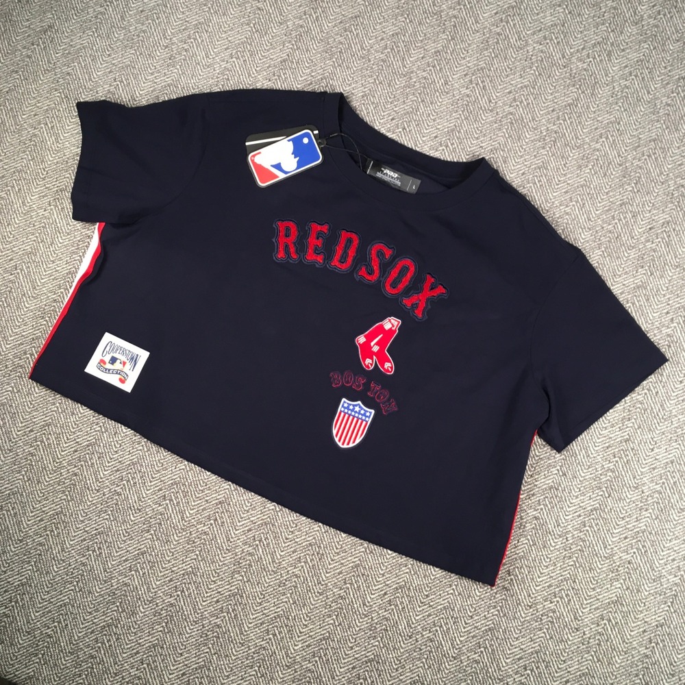 Pro Standard Women's L Boston Red Sox MLB Cropped Embroidered Shirt NWT